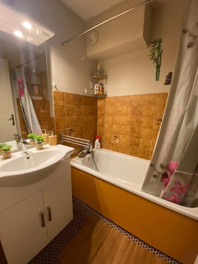 Laye Station - Les Arolles A - 4 Personnes Apartment 0*,  France